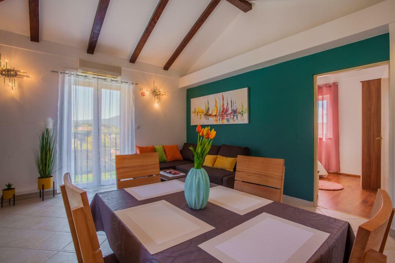 Apartman Madlen 茨雷斯 外观 照片